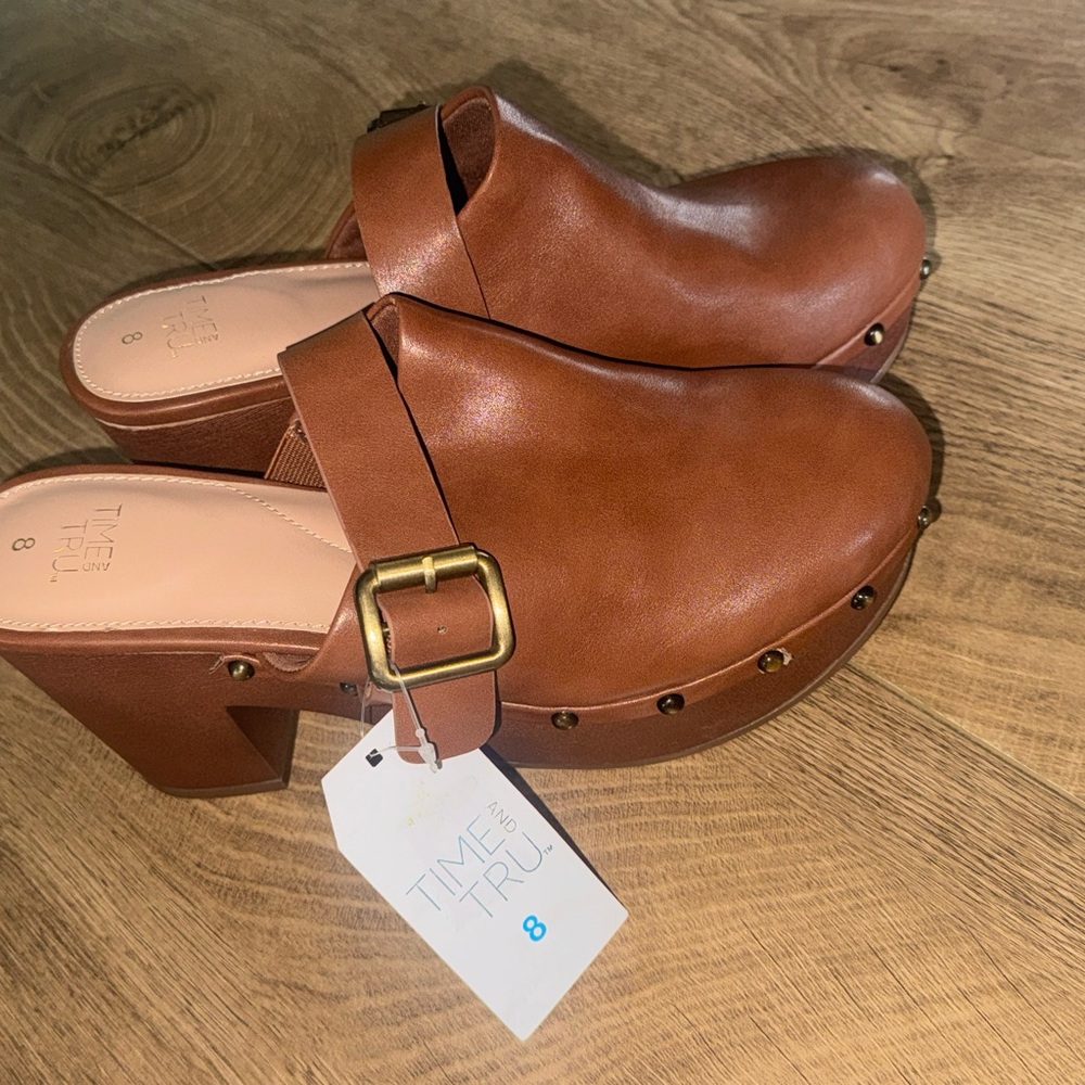 Time and Tru Women’s Size 8 Clogs - Cognac Brown - New with Tags